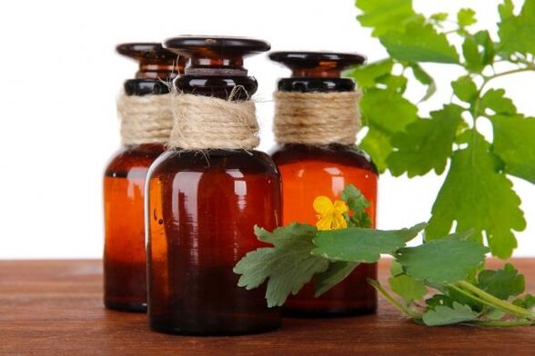 Celandine Oil Treats Onychomycosis